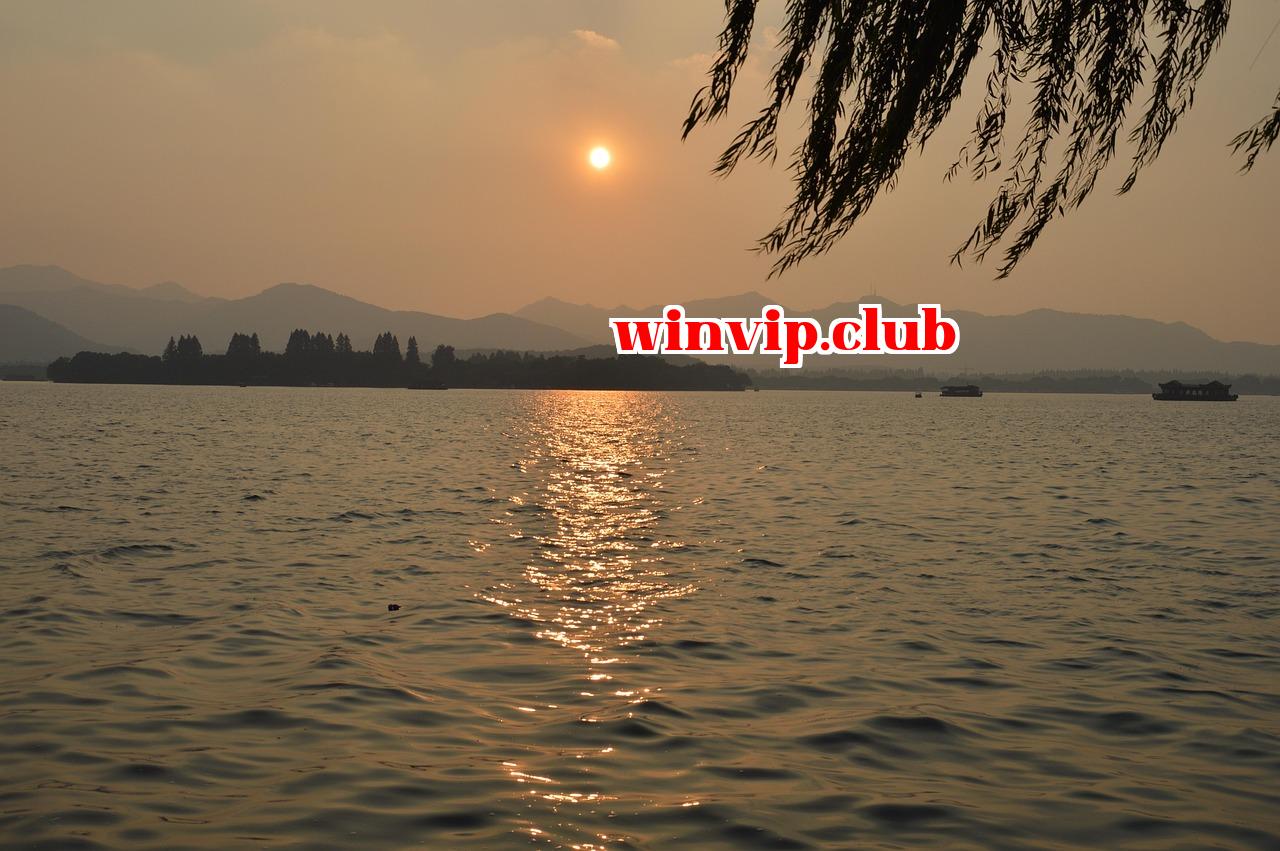 Featured image of post Mark Zuckerberg quay sang nhìn Gage Cái gì vậy - game nổ hũ 88